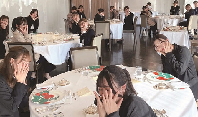 テーブルマナー