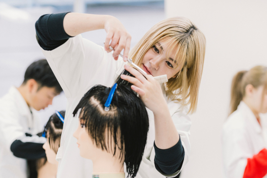 美容科